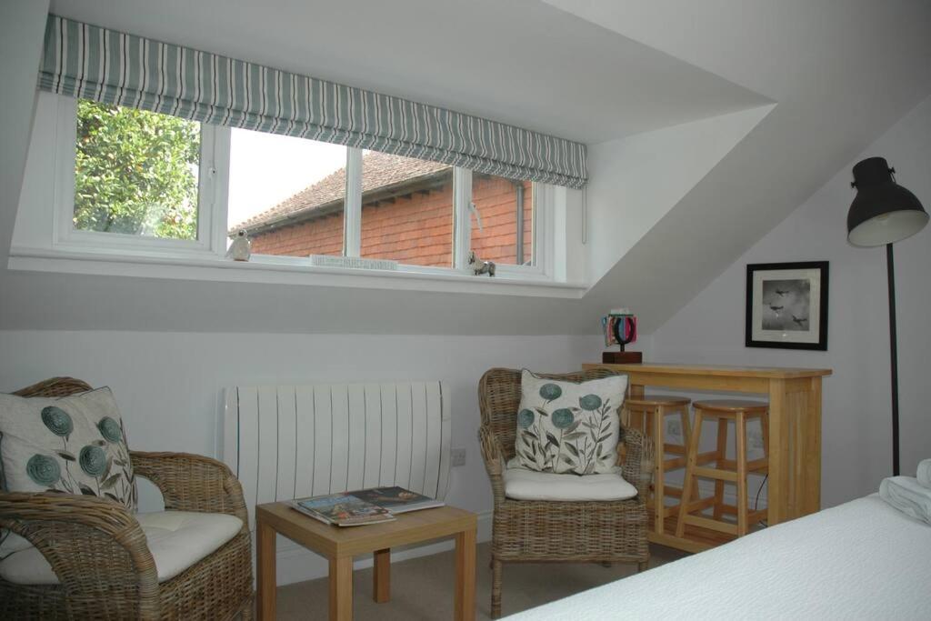 Cowslip Barn Annexe Apartment Chichester Bagian luar foto