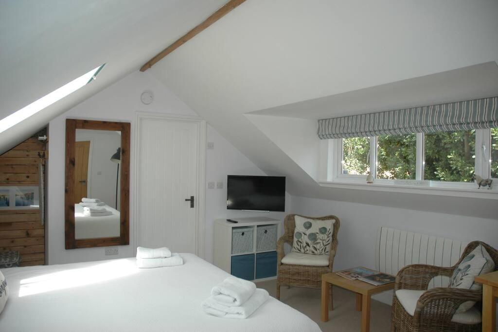 Cowslip Barn Annexe Apartment Chichester Bagian luar foto